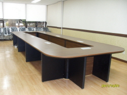 CONFERENCE TABLE - F type