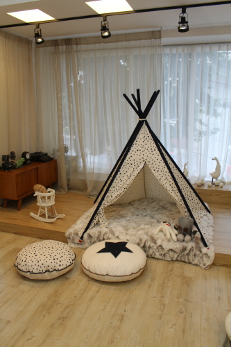 Starry Indian Tent  Made in Korea