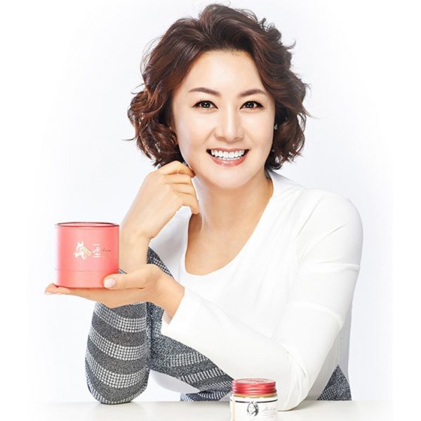 new-helina-horse-oil-cream-wrinkle-whitening-13-kinds-containing-special-ingredients-03