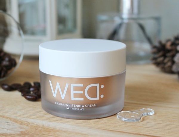 new-wednesday-cosmetics-extra-whitening-cream-with-white-lily-1