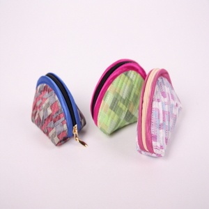 Patchwork wrapping cloth pattern silk quilted coin purse Manufacturers,Patchwork wrapping cloth ...